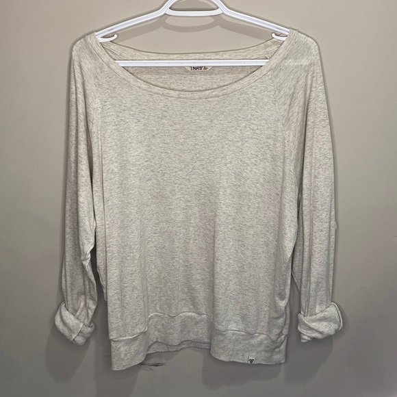 TNA long sleeve - Picture 3 of 3